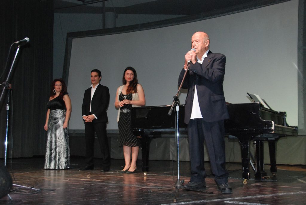 Παγκόσμια Ημέρα Εθελοντών 2012